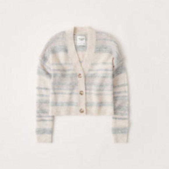 NWT $69 Abercrombie & Fitch Button-Up Cropped Cardigan in size XS! - Picture 1 of 6